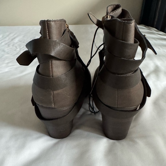 Mossimo Supply Co. Stella Ankle Boots NWT - Picture 4 of 8